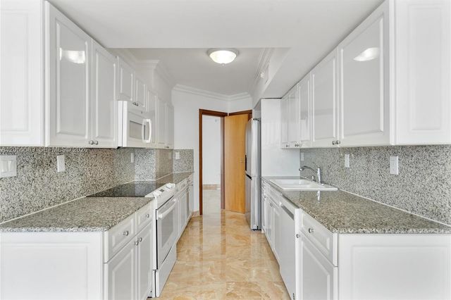 16711 Collins Ave 1207, Sunny Isles Beach, FL 33160