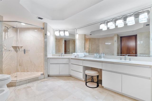16711 Collins Ave 1207, Sunny Isles Beach, FL 33160