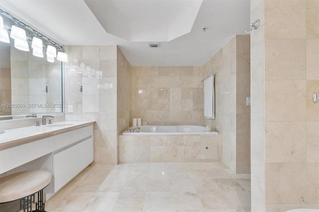 16711 Collins Ave 1207, Sunny Isles Beach, FL 33160