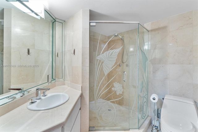 16711 Collins Ave 1207, Sunny Isles Beach, FL 33160