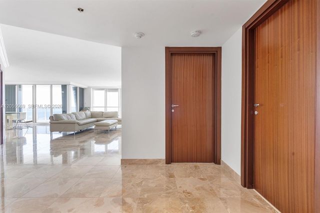 16711 Collins Ave 1207, Sunny Isles Beach, FL 33160