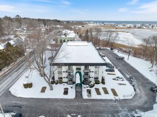 467 High St Unit 10, Hampton, NH 03842