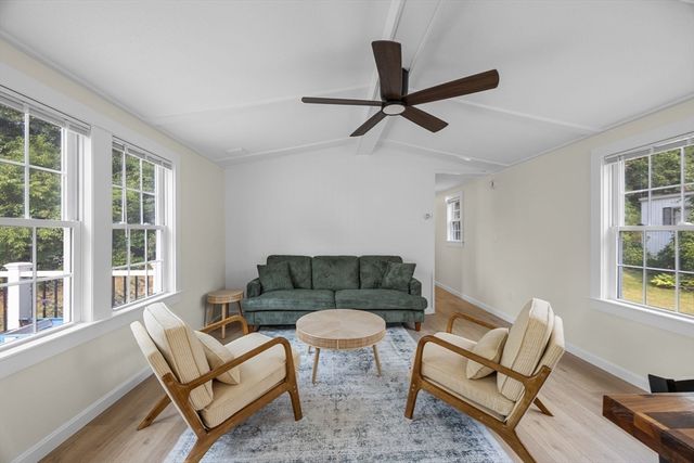 15 1st Street 15, Bourne, MA 02559