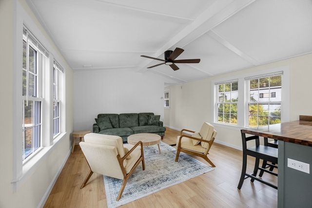 15 1st Street 15, Bourne, MA 02559