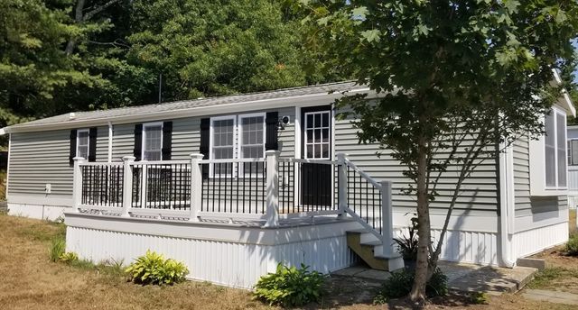 15 1st Street 15, Bourne, MA 02559