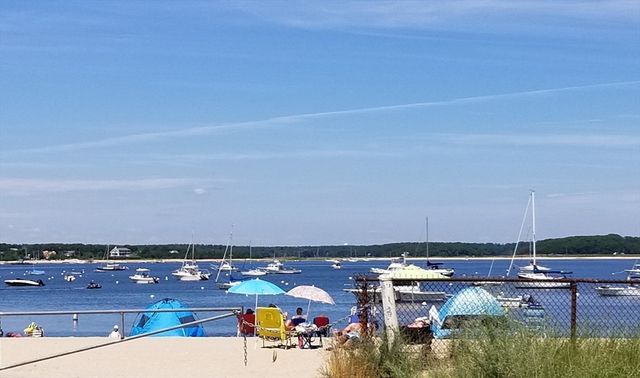 15 1st Street 15, Bourne, MA 02559