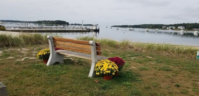 15 1st Street 15, Bourne, MA 02559