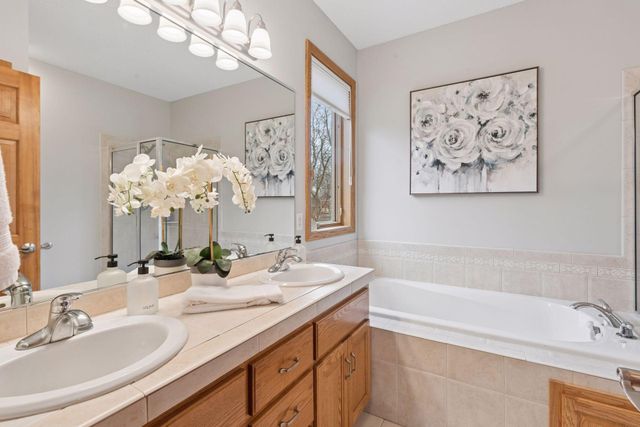 15375 75th Place N, Maple Grove, MN 55311