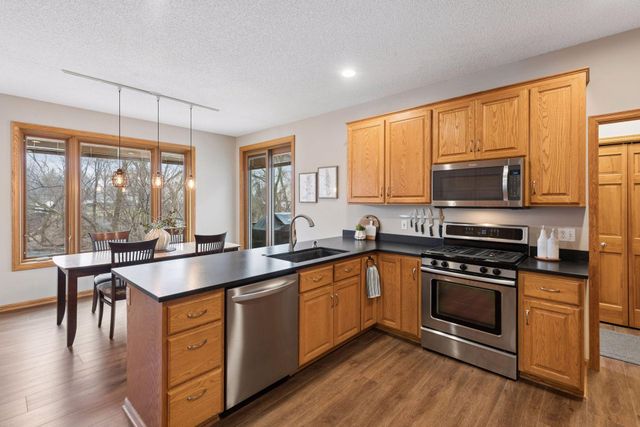 15375 75th Place N, Maple Grove, MN 55311