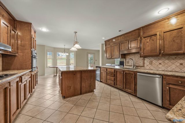 2713 Cynthia Lane, Huntsville, AL 35803