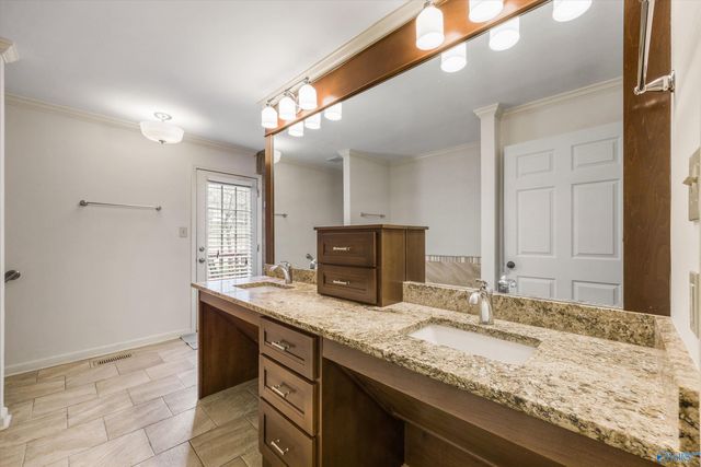 2713 Cynthia Lane, Huntsville, AL 35803