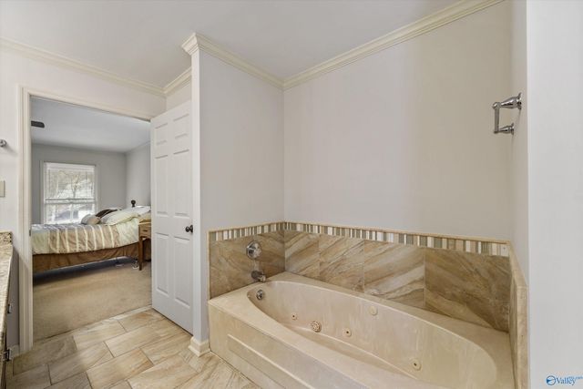 2713 Cynthia Lane, Huntsville, AL 35803