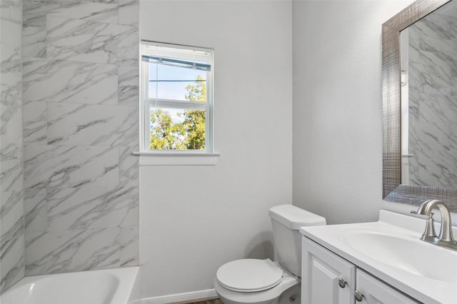 4311 Harrisburg Boulevard 7, Houston, TX 77003