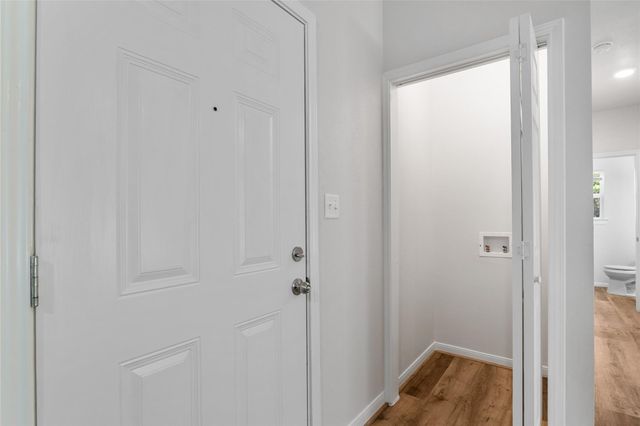 4311 Harrisburg Boulevard 7, Houston, TX 77003