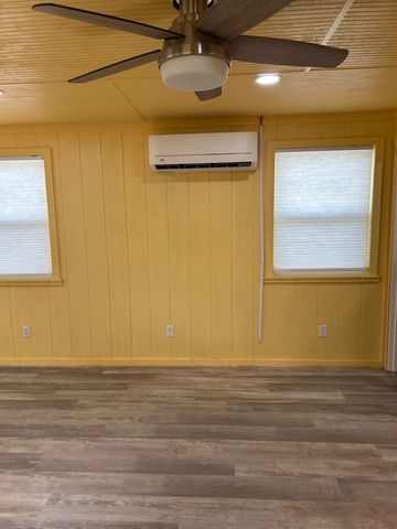 414 N N Avenue F, Clifton, TX 76634