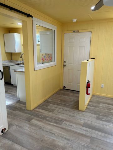 414 N N Avenue F, Clifton, TX 76634