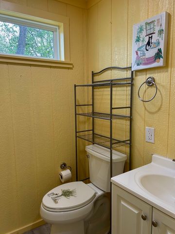 414 N N Avenue F, Clifton, TX 76634