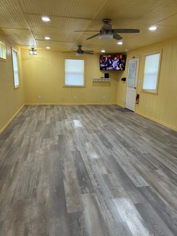 414 N N Avenue F, Clifton, TX 76634