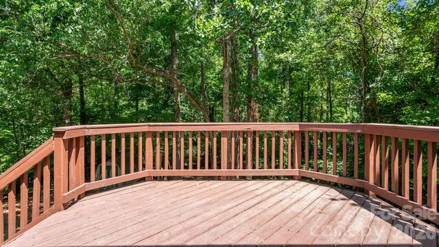 8815 Burnt Umber Drive, Charlotte, NC 28215