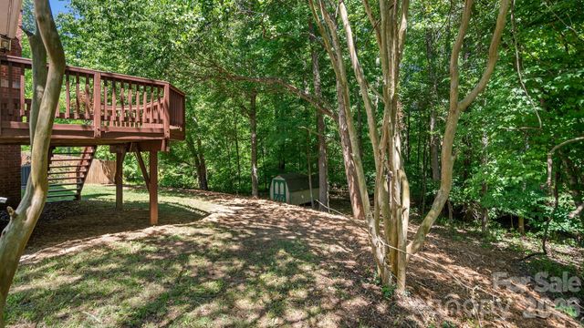 8815 Burnt Umber Drive, Charlotte, NC 28215