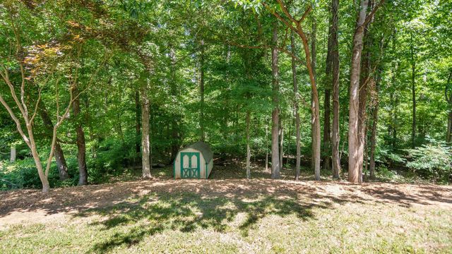 8815 Burnt Umber Drive, Charlotte, NC 28215