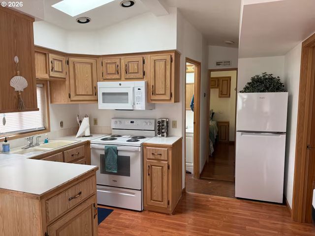 19921 WHALESHEAD Rd M1, Brookings, OR 97415
