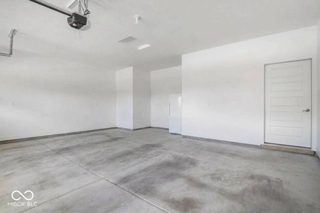5242 Pinehurst Court, Whitestown, IN 46075