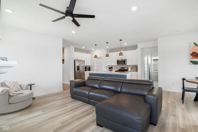 5242 Pinehurst Court, Whitestown, IN 46075