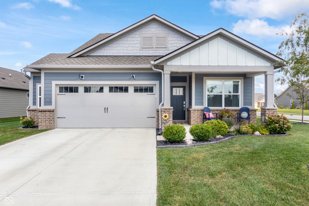 5242 Pinehurst Court, Whitestown, IN 46075