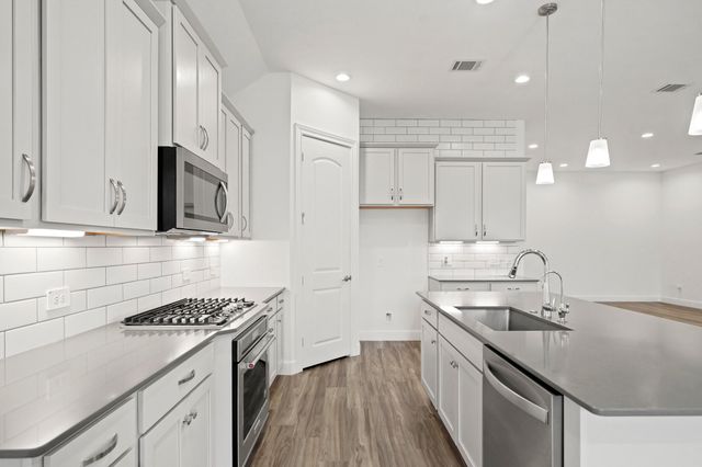 21134 Yellow Bay Dr, Cypress, TX 77433