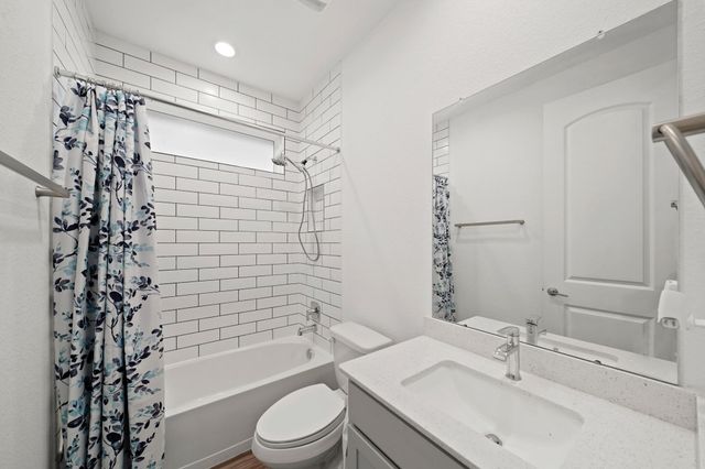 21134 Yellow Bay Dr, Cypress, TX 77433