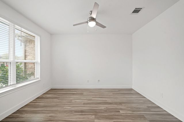 21134 Yellow Bay Dr, Cypress, TX 77433