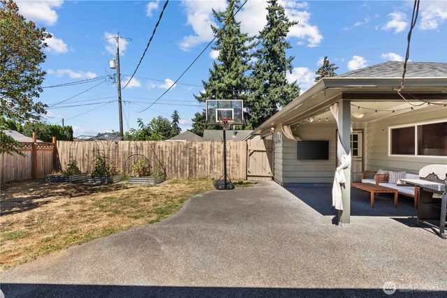 815 6th Street SE, Auburn, WA 98002