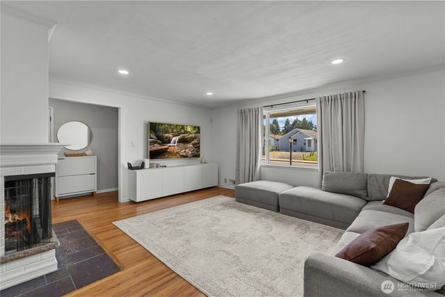 815 6th Street SE, Auburn, WA 98002