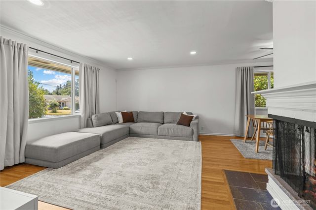 815 6th Street SE, Auburn, WA 98002