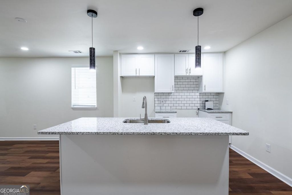 452 PAINES Avenue NW, Atlanta, GA 30318