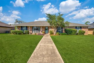 1519 Glenhill Lane, Lewisville, TX 75077