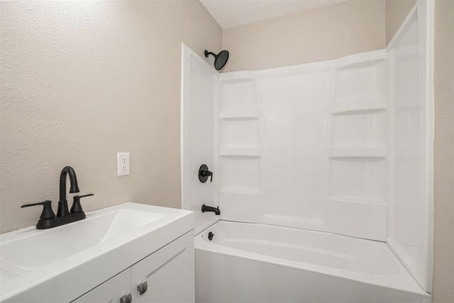 1881 Manz Street, Muskegon, MI 49442