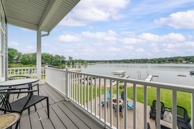 1573 S Crooked Lake Drive, Kalamazoo, MI 49009