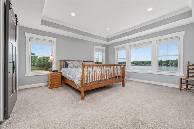 1573 S Crooked Lake Drive, Kalamazoo, MI 49009