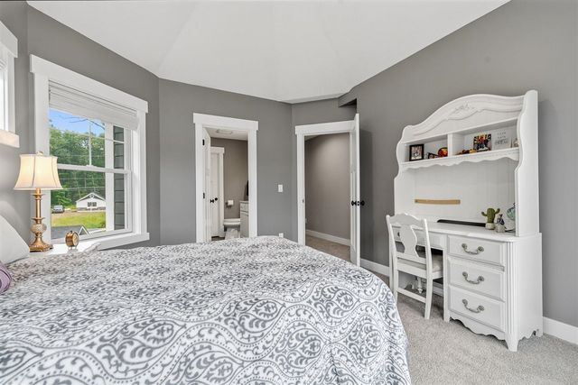1573 S Crooked Lake Drive, Kalamazoo, MI 49009