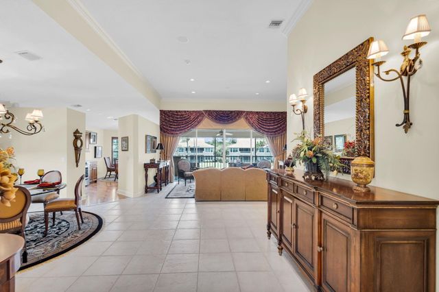 222 Legendary Circle, Palm Beach Gardens, FL 33418