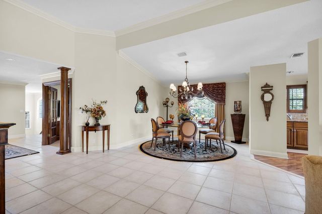 222 Legendary Circle, Palm Beach Gardens, FL 33418