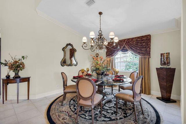 222 Legendary Circle, Palm Beach Gardens, FL 33418