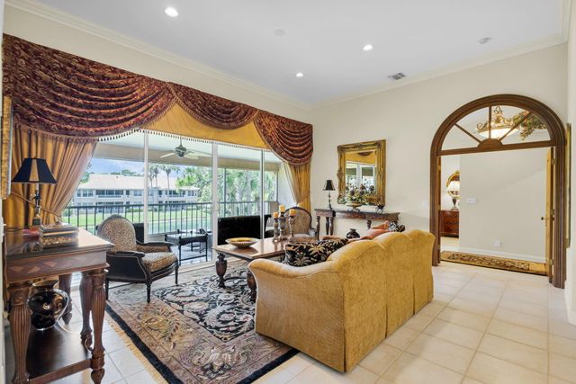 222 Legendary Circle, Palm Beach Gardens, FL 33418