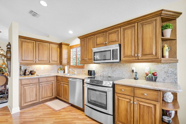 222 Legendary Circle, Palm Beach Gardens, FL 33418