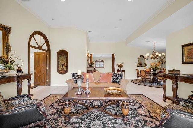222 Legendary Circle, Palm Beach Gardens, FL 33418