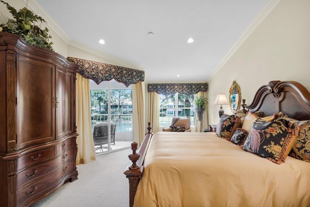 222 Legendary Circle, Palm Beach Gardens, FL 33418