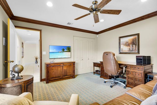 222 Legendary Circle, Palm Beach Gardens, FL 33418