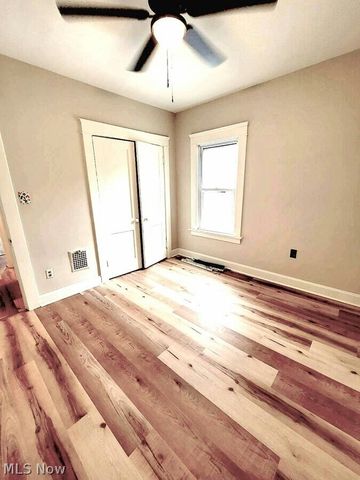 1303 Lakeland Avenue, Lakewood, OH 44107